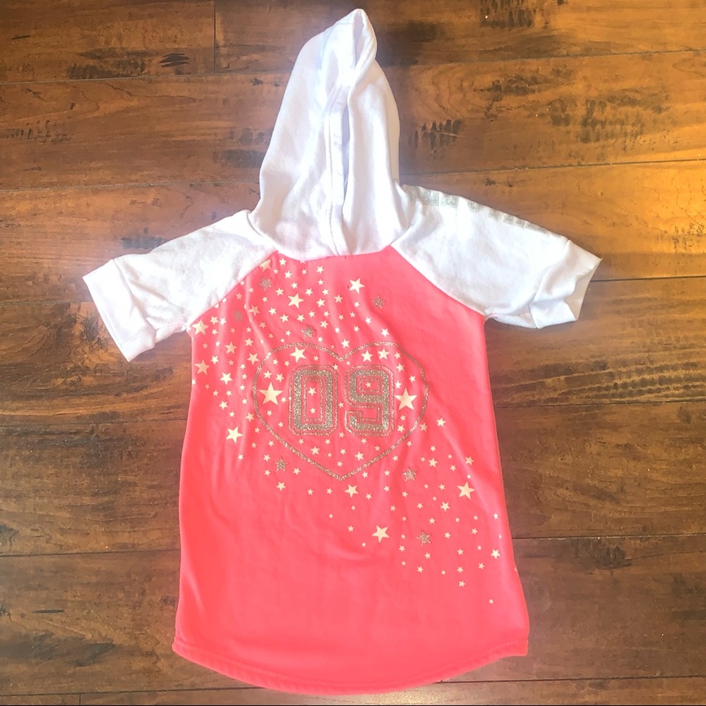 Girl’s hooded sweatshirt 💗